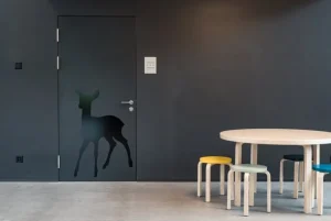 Artek Aalto pall E60, röd - björk
