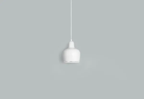 Artek Aalto pendellampa A330S ”Golden Bell”, vit