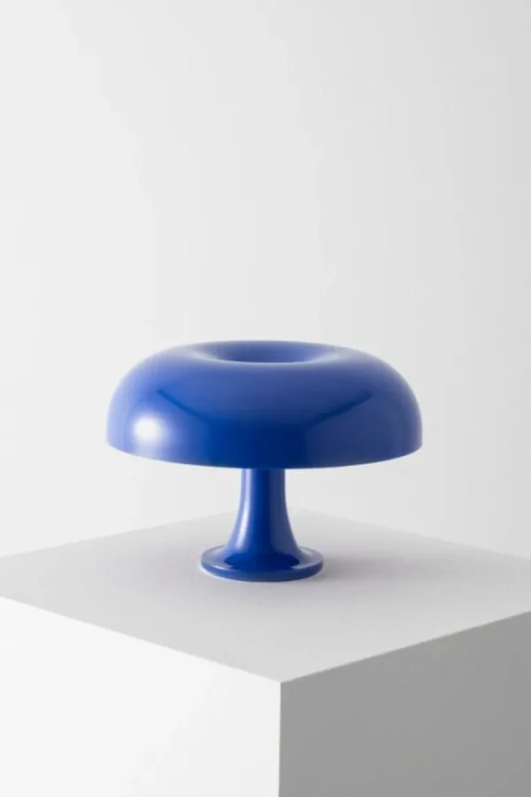 Artemide Nessino bordslampa, Klein blue, specialutgåva