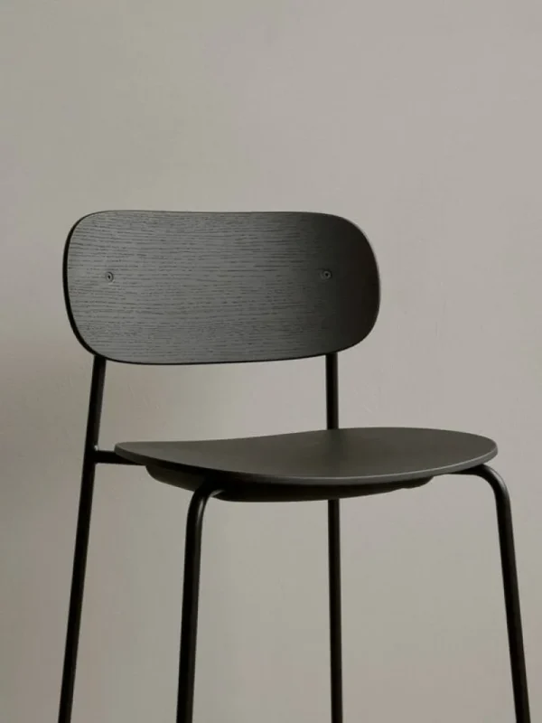 Audo Copenhagen Co barstol 65,5 cm, svart stål - svart ek