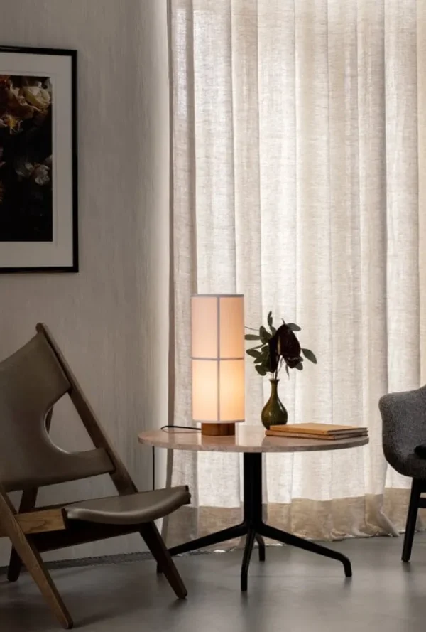 Audo Copenhagen Harbour Column soffbord, 80 cm, svart bas - Eztremoz-marmor