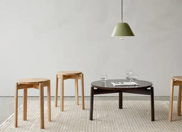 Audo Copenhagen Levitate pendellampa, 40 cm, salviagrön - mässing