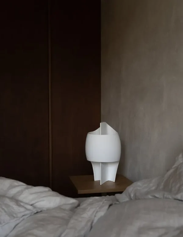 DCWéditions La Lampe B bordslampa, vit