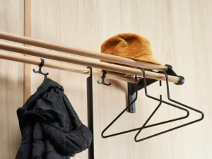 Essem Design Nostalgi 291 hatthylla, 100 cm, svartbetsad ek - svart