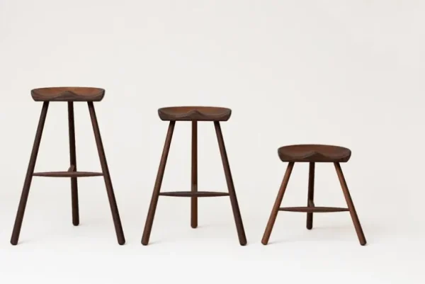 Form & Refine Shoemaker Chair No. 68 barstol, rökt ek