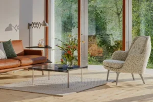 Fritz Hansen Kaiser Idell 6718-W vägglampa, matt grå