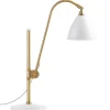GUBI Bestlite BL1 bordslampa, mässing - soft white