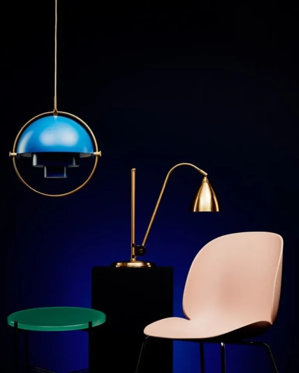 GUBI Bestlite BL1 bordslampa, mässing