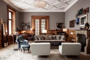 GUBI Gravity bordslampa, liten, svart stål