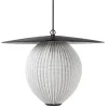 GUBI Satellite pendellampa, medium, vit