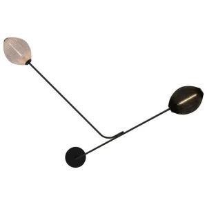 GUBI Satellite vägglampa, svart och vit