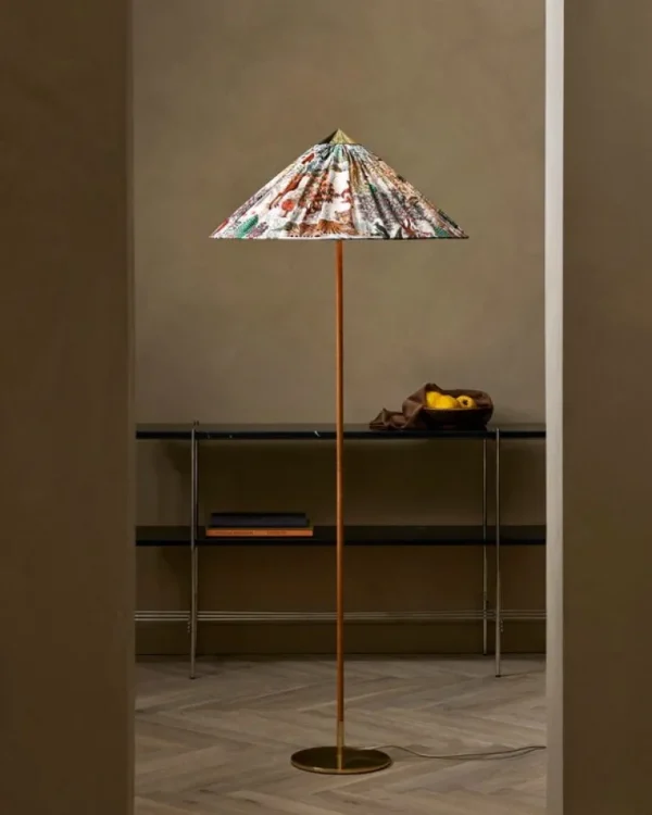 GUBI Tynell 9602 golvlampa, Pierre Frey Special Edition