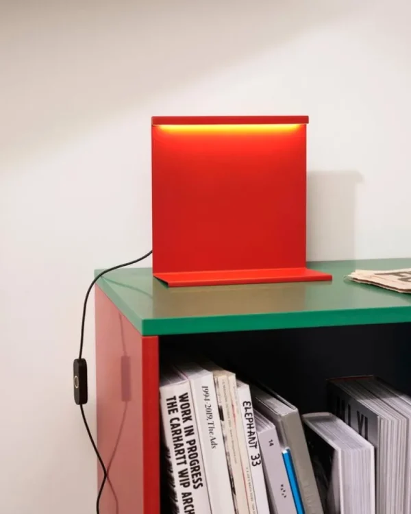 HAY LBM bordslampa, tomatröd