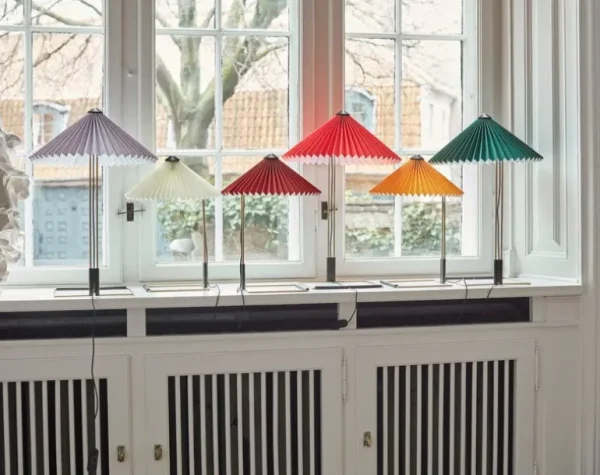HAY Matin liten bordslampa, oxide red