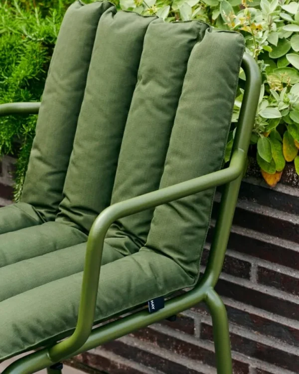 HAY Palissade Soft kviltad dyna för matstol med armstöd, oliv