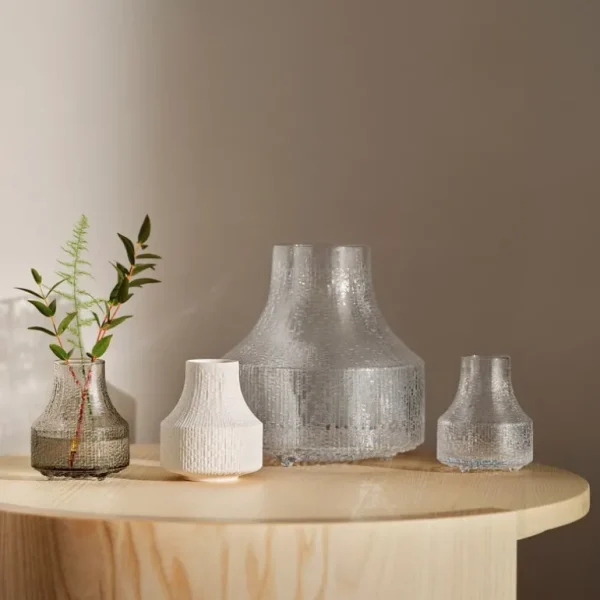 Iittala Ultima Thule glasvas, 82 x 97 mm, linne