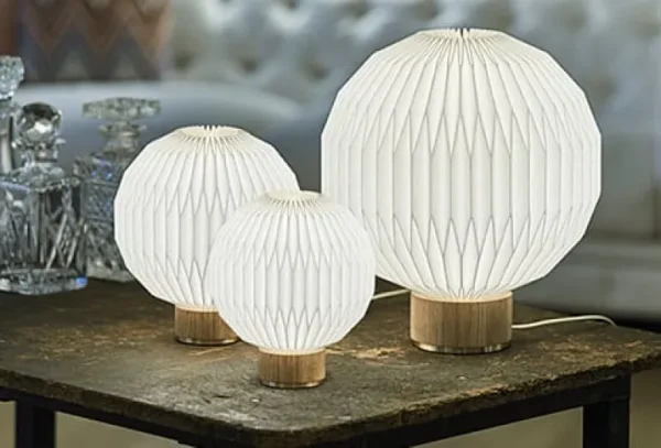 Le Klint 375XS bordslampa