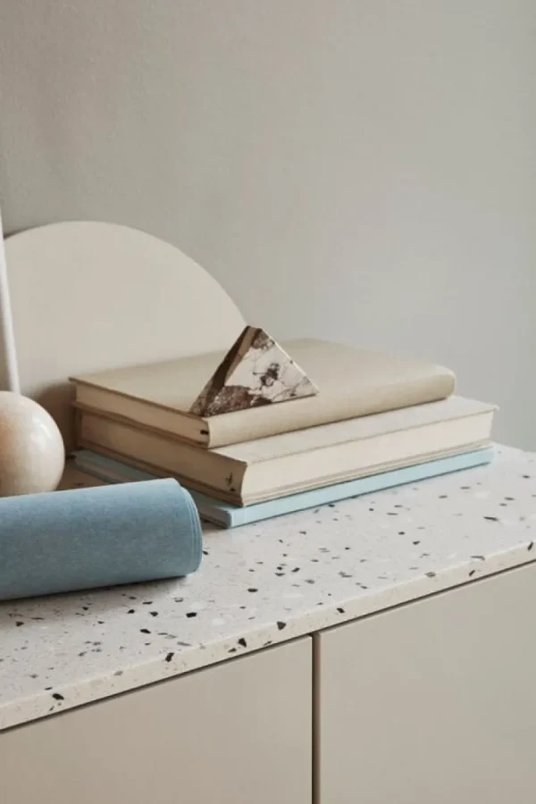 Lundia Fuuga sidobord, 128 cm, cashmere - Terrazzo - ek - mässing