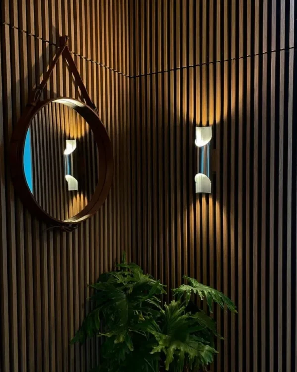 LYFA Pan vägglampa, 95 mm, aluminium