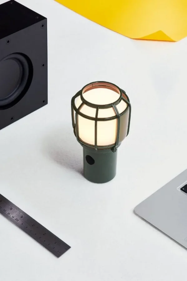 Marset Chispa bärbar lampa, grön