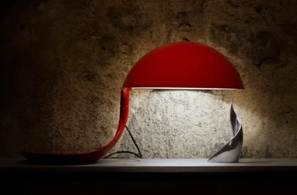 Martinelli Luce Cobra bordslampa, 50 years, röd