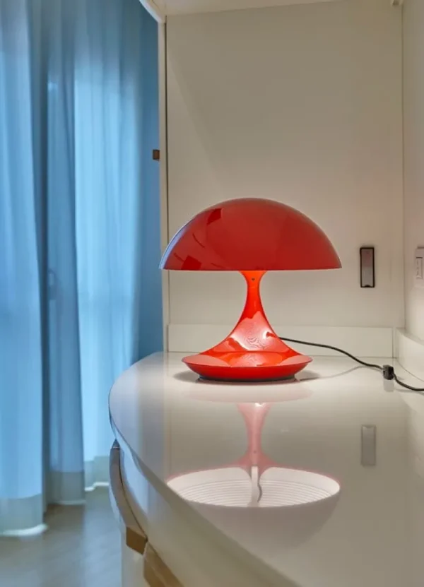 Martinelli Luce Cobra bordslampa, 50 years, röd