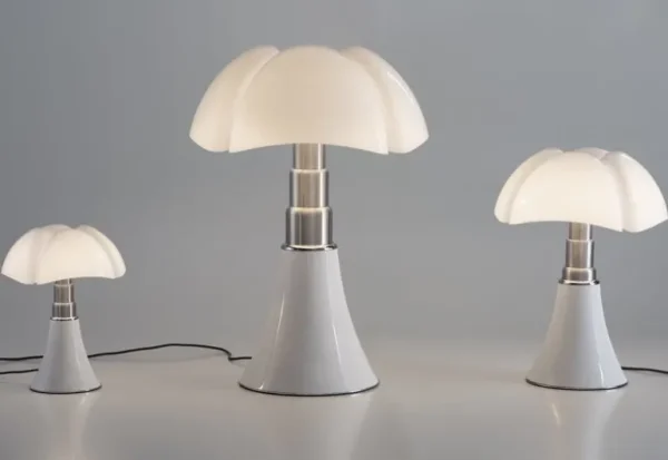 Martinelli Luce Minipipistrello bordslampa, dimbar, vit
