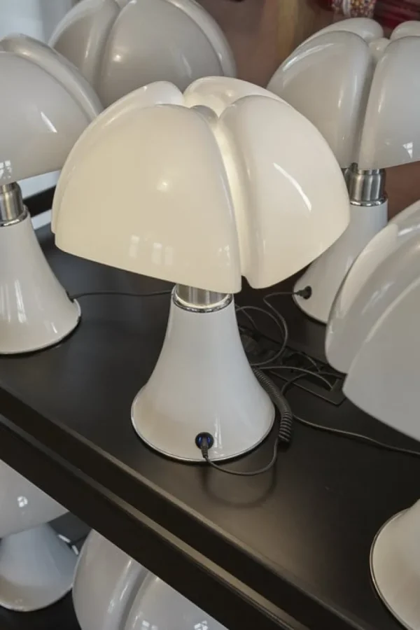 Martinelli Luce Minipipistrello bordslampa, sladdlös, vit