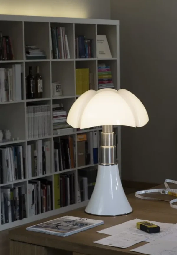 Martinelli Luce Pipistrello Medium bordslampa, dimbar, vit