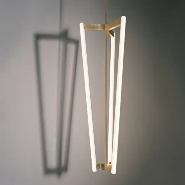 Michael Anastassiades Tube ljuskrona, satinmässing