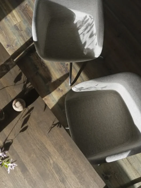 Muuto 70/70 bord, 225 x 90 cm, massiv rökt ek - grå