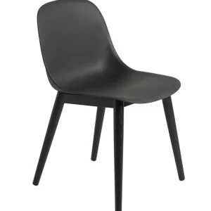 Muuto Fiber fåtölj, träram, svart