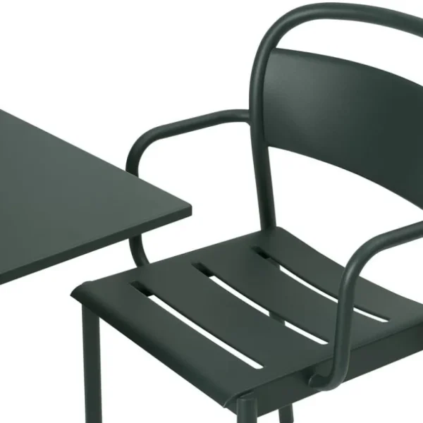 Muuto Linear Steel karmstol, mörkgrön