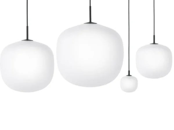 Muuto Rime pendellampa 25 cm, svart