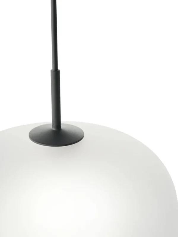 Muuto Rime pendellampa 37 cm, svart
