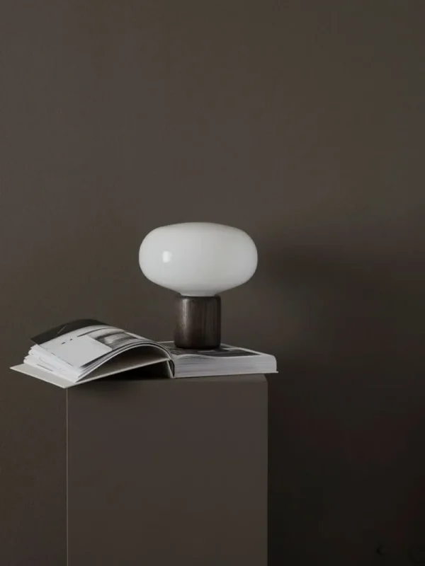 New Works Karl-Johan bordslampa, ek