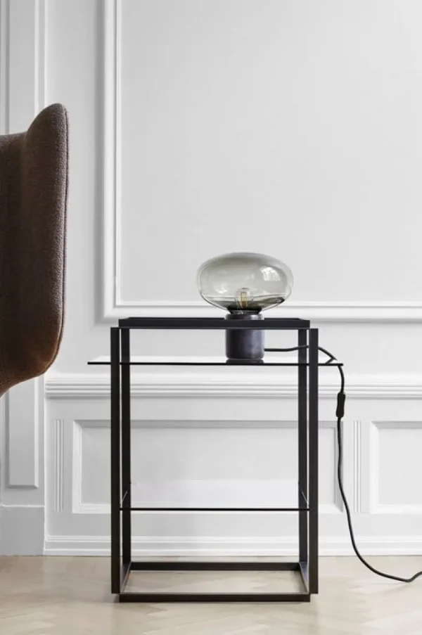 New Works Karl-Johan bordslampa, svart marmor