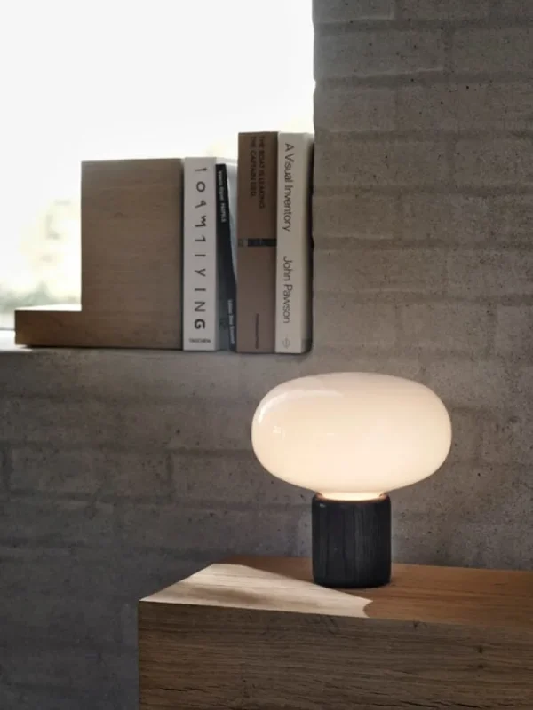 New Works Karl-Johan bordslampa, ek