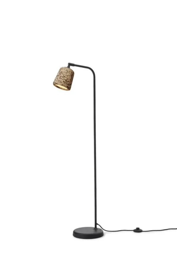 New Works Material golvlampa, blandad kork