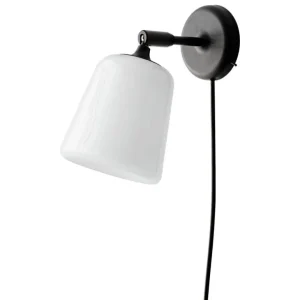 New Works Material vägglampa, opalglas