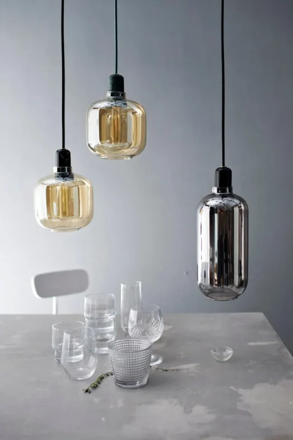 Normann Copenhagen Amp pendellampa, liten, guld - grön