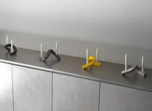 Normann Copenhagen Crooked Two, ljusstake, gul