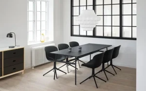 Normann Copenhagen Hyg stol, svängbar, svart - svart läder Ultra