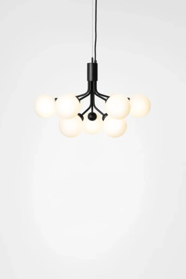 Nuura Apiales 9 pendellampa, satin black - opal white