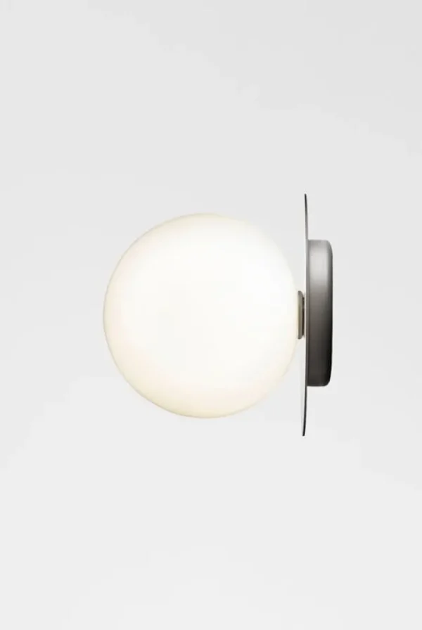 Nuura Liila 1 vägg/taklampa, stor, silver - opal