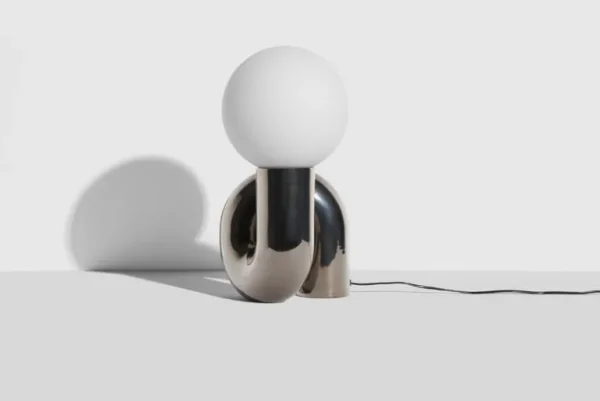 Petite Friture Neotenic bordslampa, 51 cm, platina