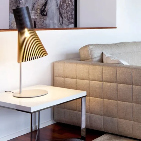 Secto Design Secto 4220 bordslampa, vit