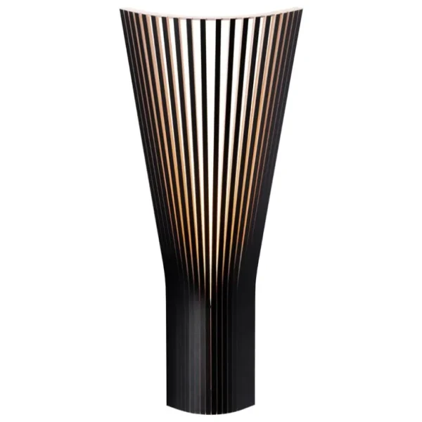 Secto Design Secto 4236 vägglampa för hörn, 60 cm, svart