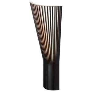 Secto Design Secto 4236 vägglampa för hörn, 60 cm, svart