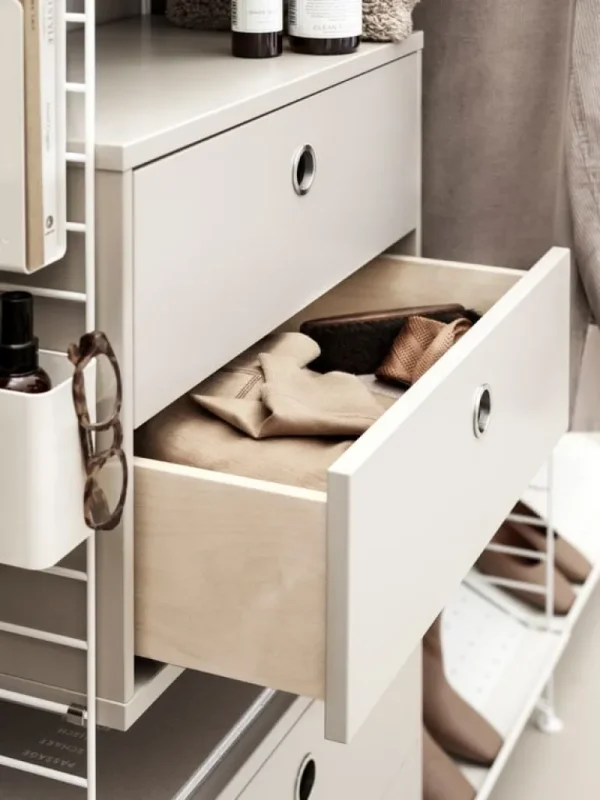 String Furniture String byrå med 2 lådor, 78 x 30 cm, beige